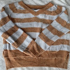 Tan/White striped sweater. Very soft and thick, worn but in very good condition!